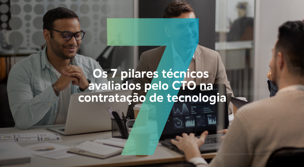 CTO e equipe de tecnologia de operadora de saúde analisando critérios de segurança, integração e governança em uma plataforma digital